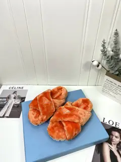 Prada Autumn and Winter Furry Slippers Series