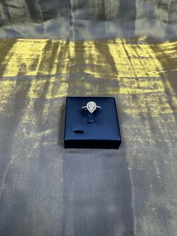 APM Monaco pear-shaped zircon ring for women