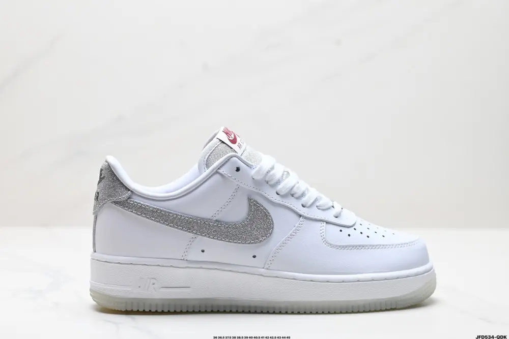 NIKE AIR FORCE 1‘07 Sneakers HQ3461-191