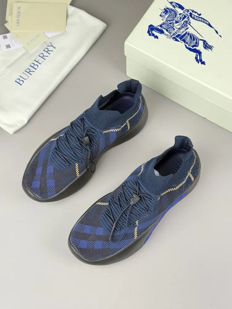 BURBERRY SNEAKERS