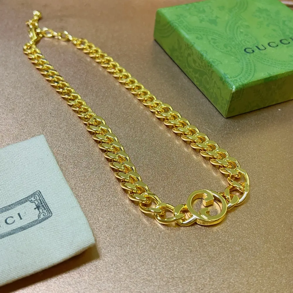 GucciThe latest Gucci necklace with a higher grade chain
