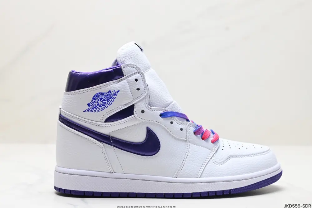 Nike AIR JORDAN 1 Sneakers 555088-061