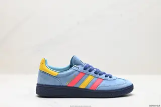 Adidas Using solid color pig leather combined with cow split leather upper