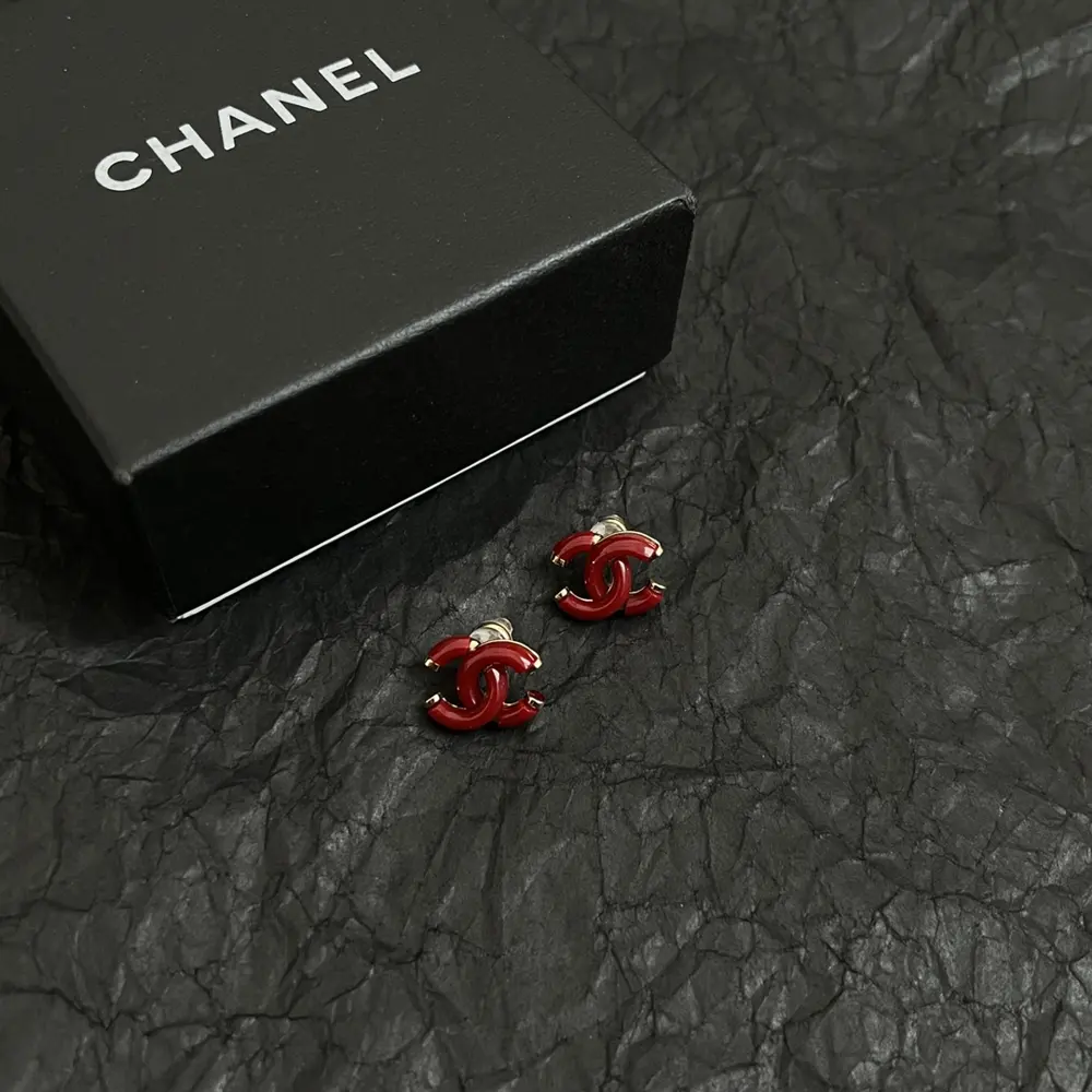 Chanel second-hand earrings