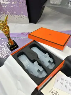 Hermès H slippers