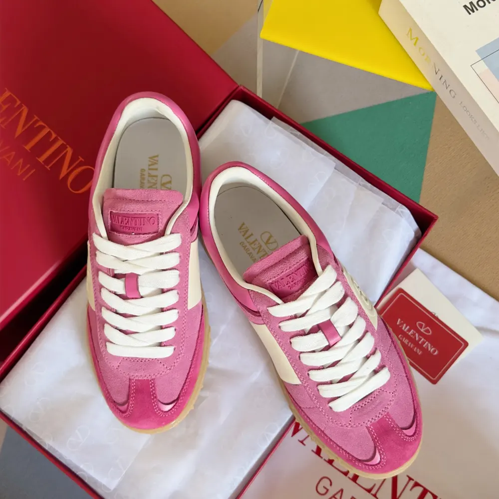 Valentino UPVILLAGE series rivet couple style casual sports shoes