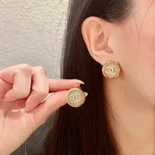 Chanel second-hand earrings