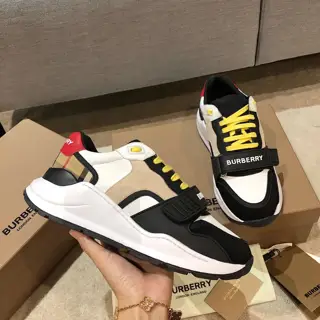 BURBERRY sneakers