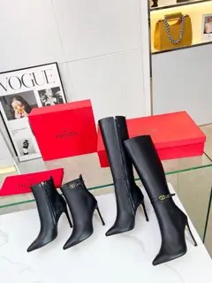 Valentino》Valentino 2023 high-heeled fashionable women’s boots