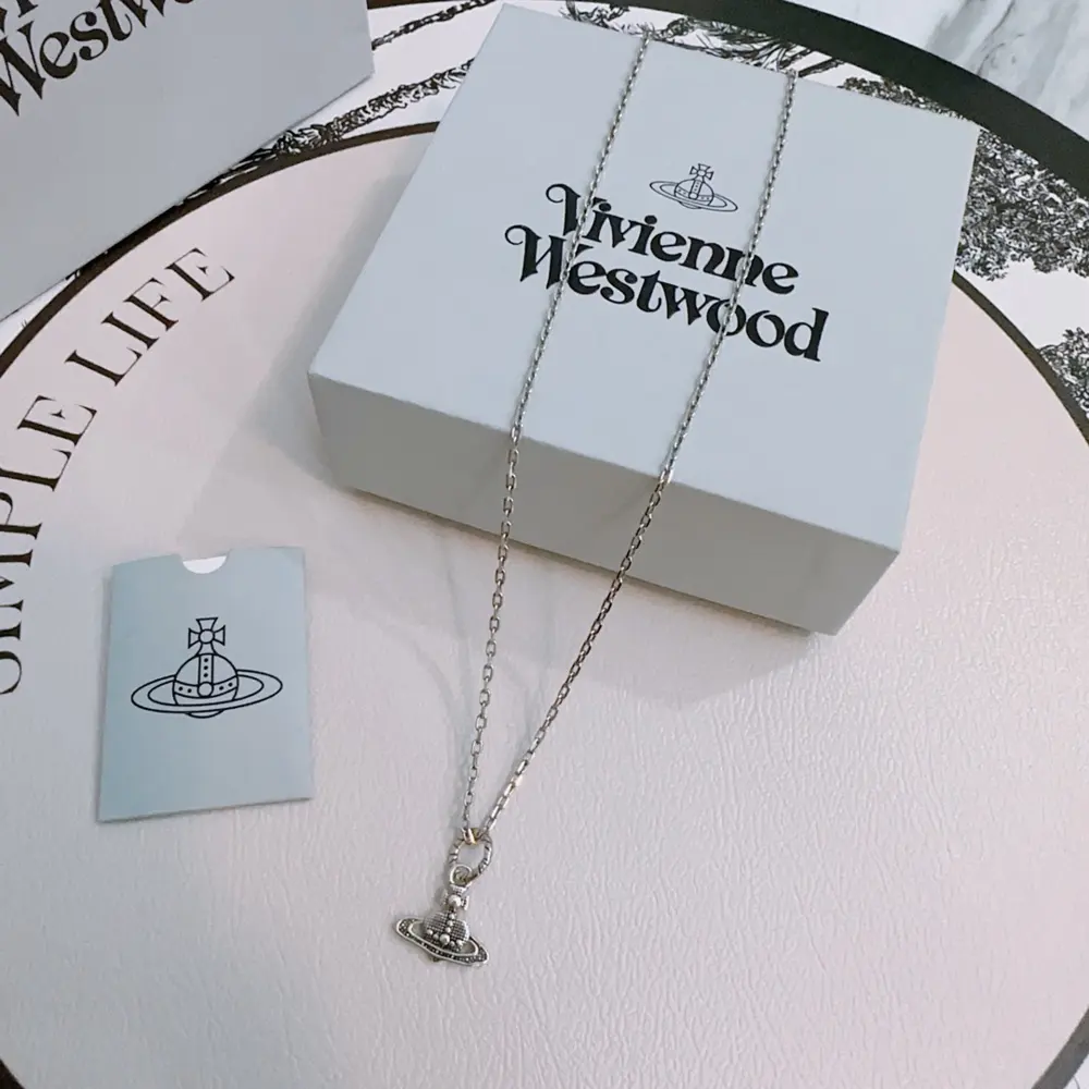 Vivienne Westwood Classic Large Saturn Necklace