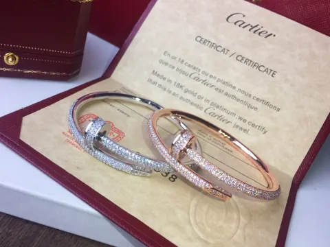 Cartier half circle full diamond nail bracelet Juste un Clou series is unique and creative