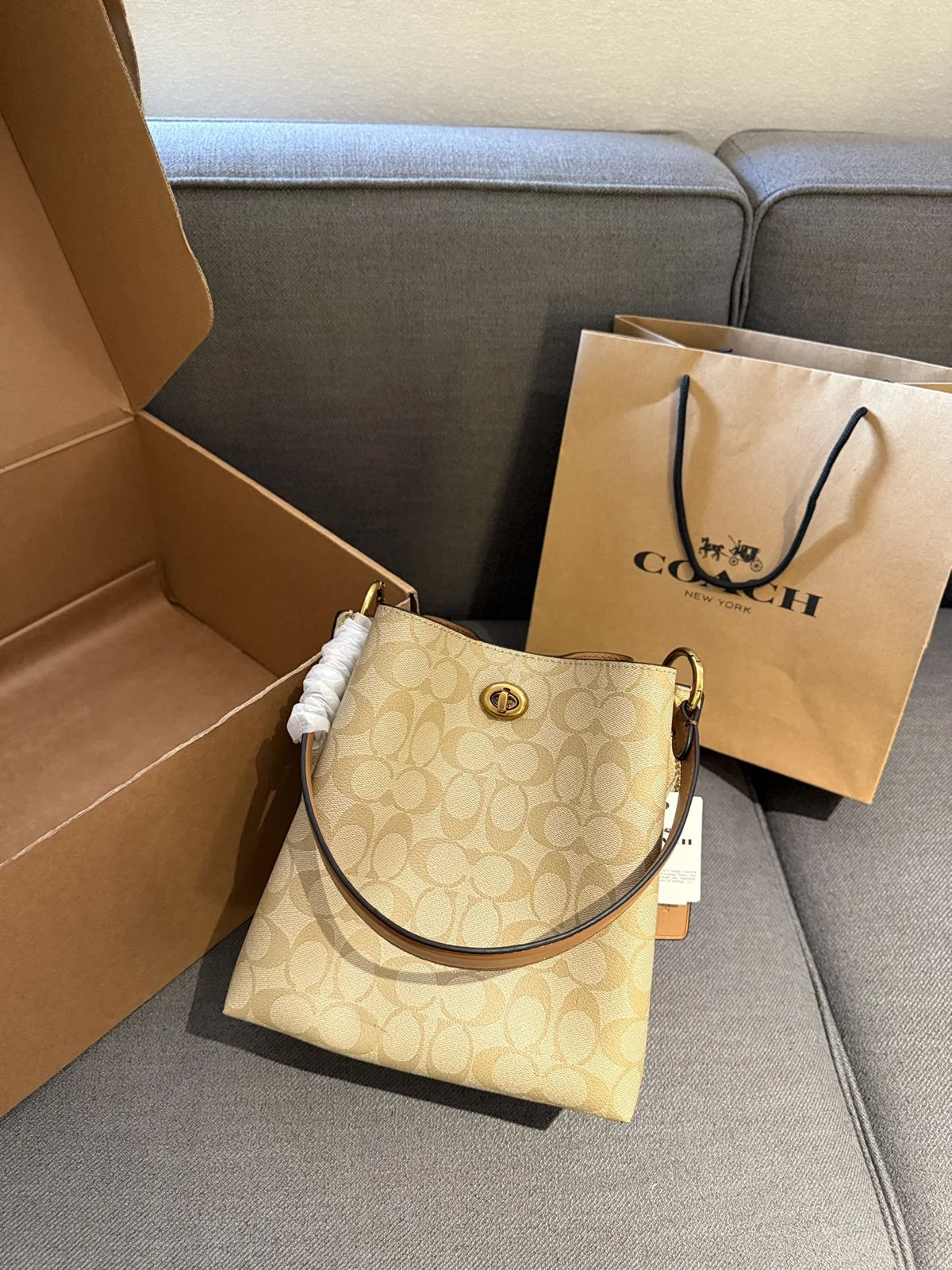 COACH Bucket Bag