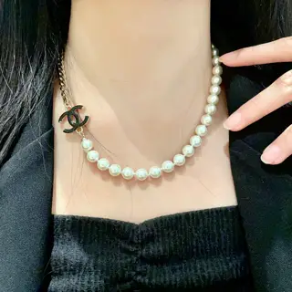 Chanel vintage necklace