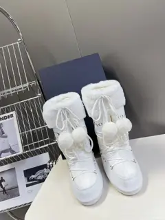 Dior autumn and winter new down boots ski boots This ski boot is very popular this year