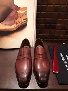 Berluti formal leather shoes. Imported Italian cowhide outsole. Wear with noble gentleman
