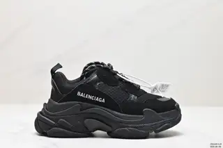 Balenciaga dad shoes Deconstructionism perfectly interprets the new fashion Balenciaga