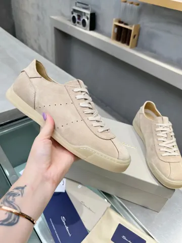 The Santoni leather goods brand originated in 1975. The founder