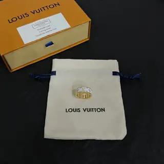 Louis Vuitton ring