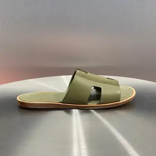 Hermès Classic H Slippers ~ High-end men’s sandals• beach shoes slippers ~ counter