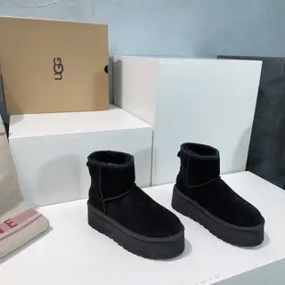UGG autumn and winter new classic mini thick-soled furry snow boots A style recommended by