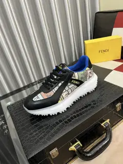 Fendi casual shoes The shoe body