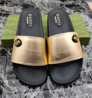 Gucci slippers