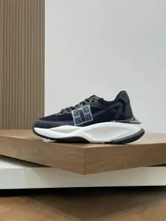 Givenchy thick-soled height-enhancing casual sports shoes