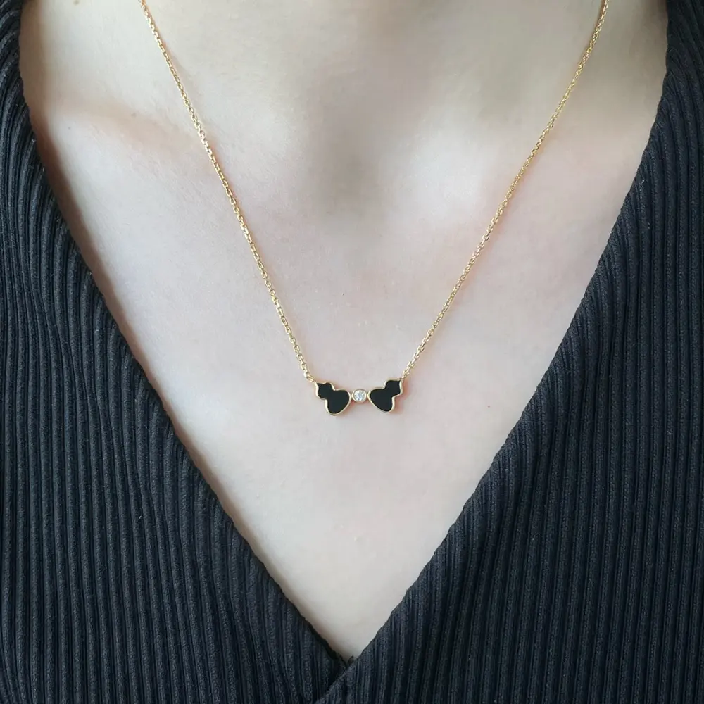 Qeelin Kirin Black Agate Double Gourd Necklace