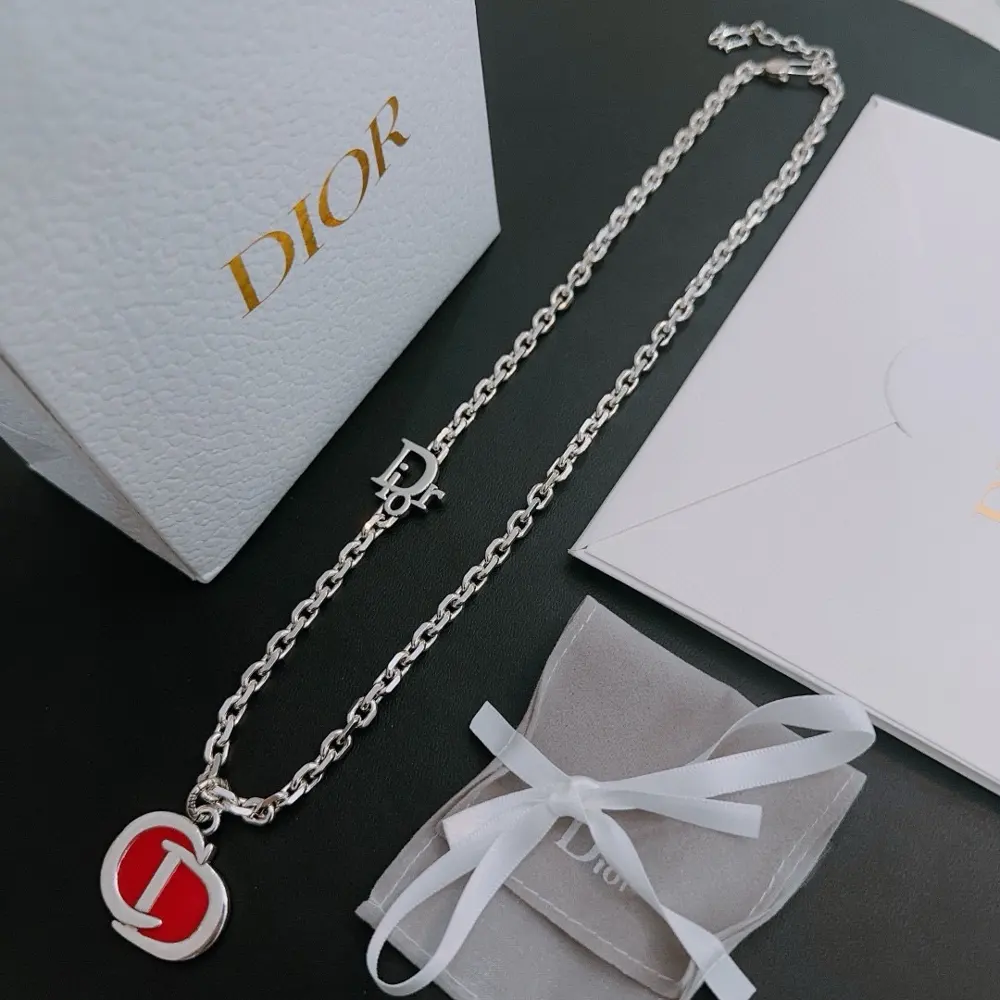 DIOR New Dior necklace Original goods New counter model
