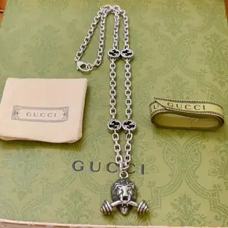 Gucci The latest Gucci necklace. The Gucci necklace chain is of a higher grade. The same