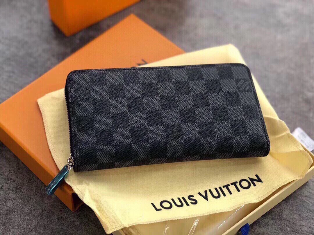 Louis Vuitton Wallet