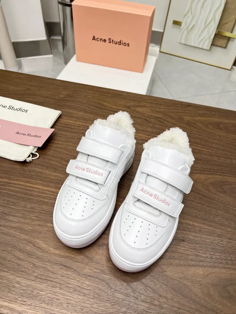 Acne Studios Velcro thick-soled white shoes are hot new
