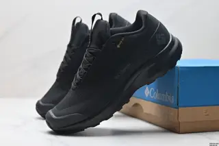 New autumn and winter Columbia men’s outdoor waterproof sports hiking shoes. The entire