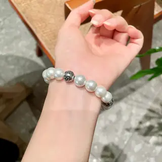 Chanel Double C imported pearl bracelet