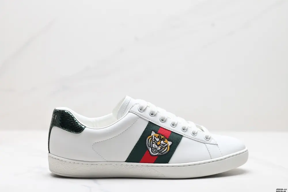 Gucci ACE leather embroidered bee fashion sneakers 429446