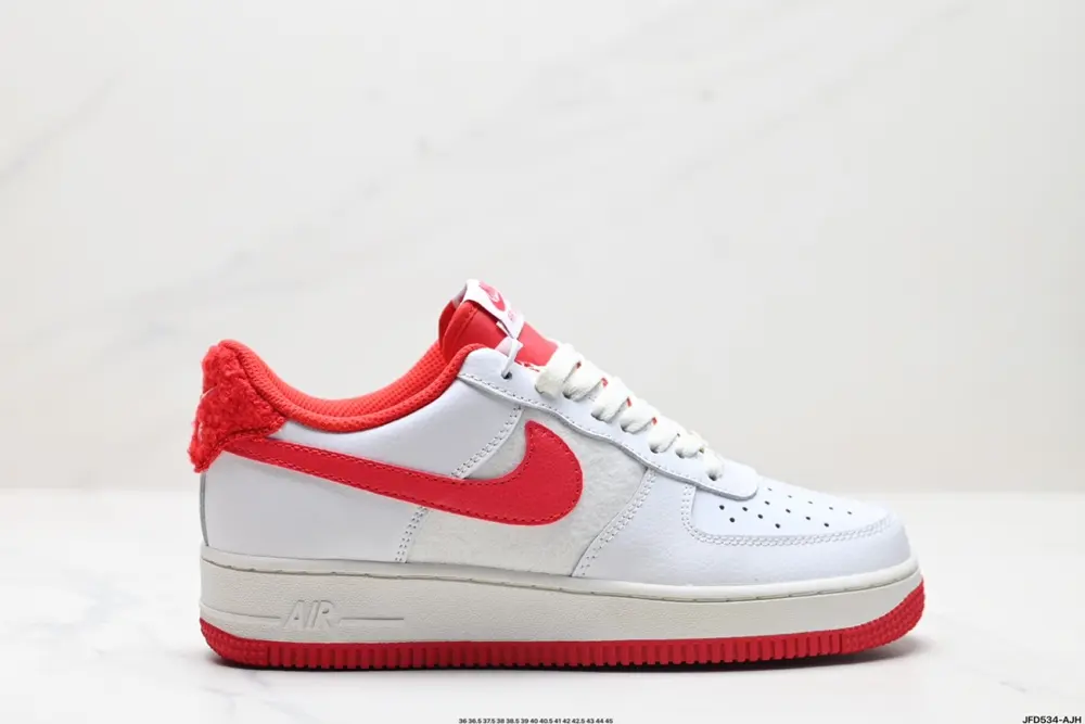 NIKE AIR FORCE 1’07 Sneakers DR0148-102