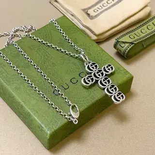 The latest Gucci necklace