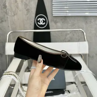 Chanel ballet flats are a timeless luxury classic~Material: imported mixed