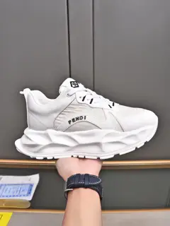Fendi casual sneakers