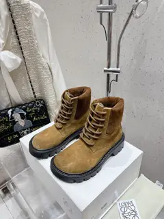 LOEWE 24ss autumn and winter new style doll head lace-up Martin boots