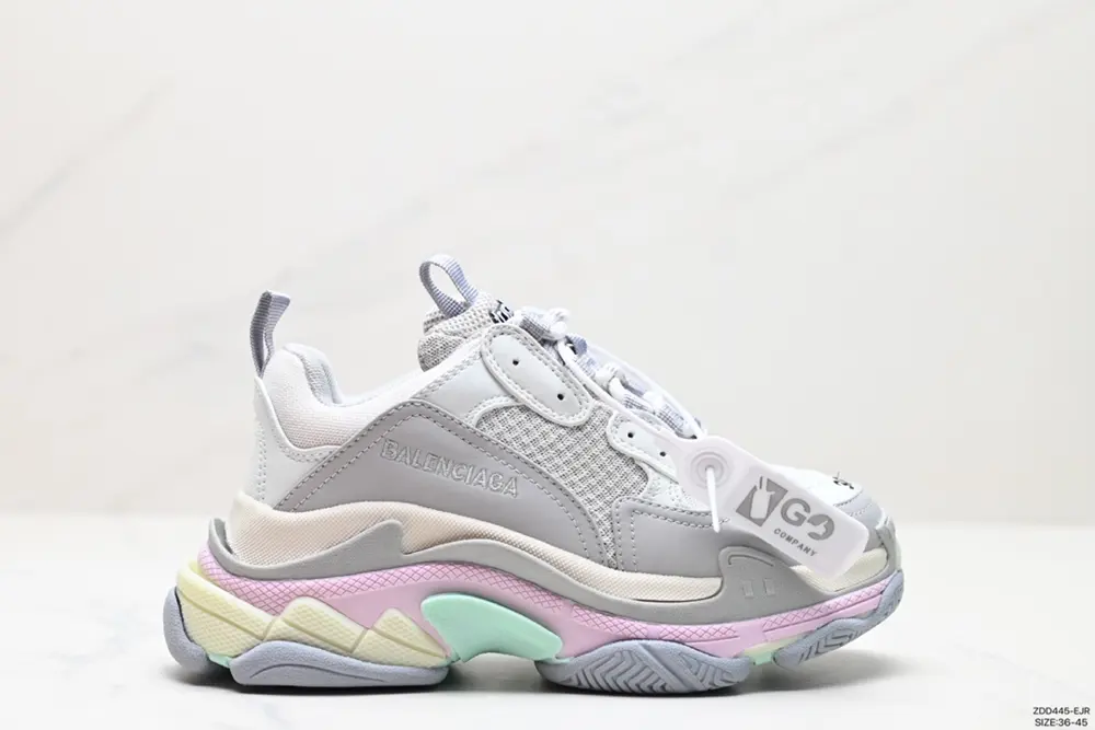 Balenciaga dad shoes Deconstructionism perfectly interprets the new fashion Balenciaga