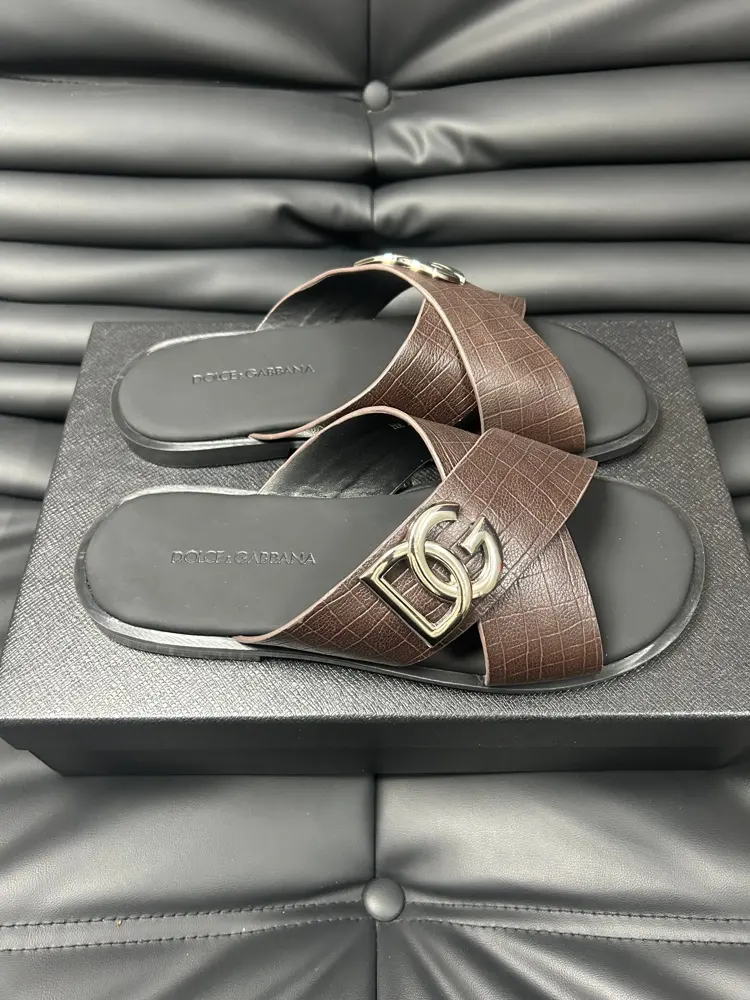 Dolce & Gabbana Logo Beach Slippers