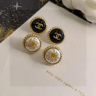 Chanel new style earrings with agate pearl and letters