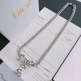 DIOR New Dior necklace Original goods New counter model Retro fashion essentials Both men