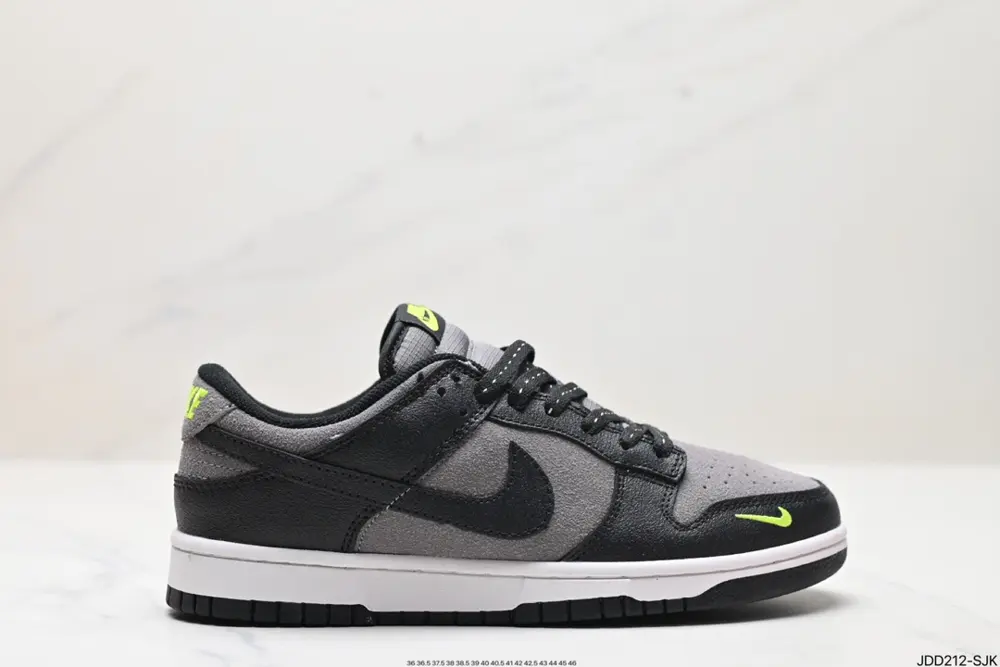 Nike SB Dunk Low Retro Dunk Series Retro Low-top Casual Sports Skateboard Shoes BQ6817-007