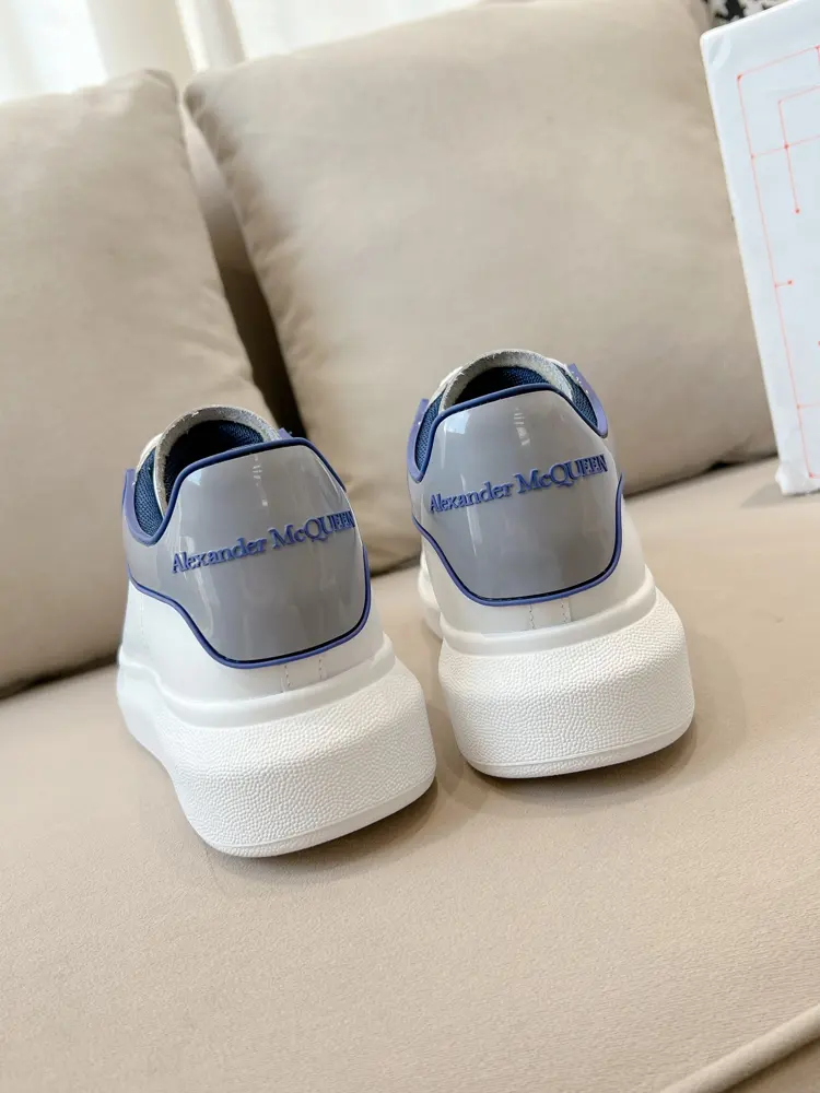 Alexander McQueen classic popular star all-match white shoes