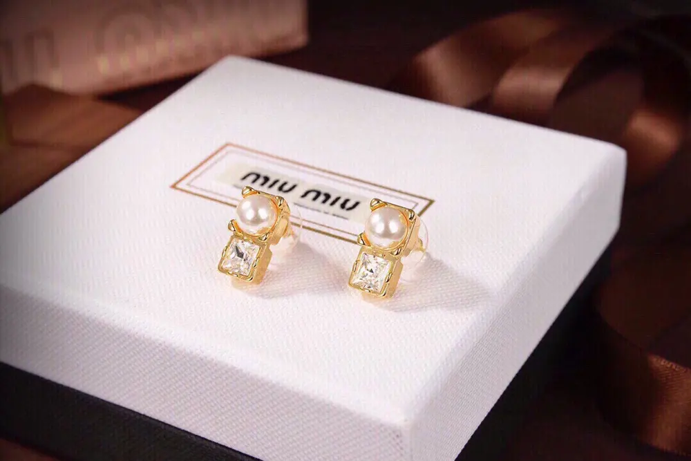 miumiu earrings