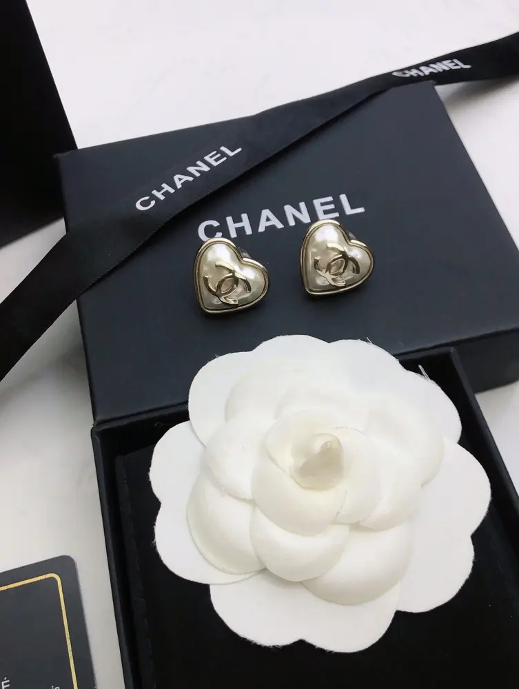 Chanel heart classic logo earrings