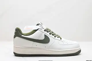 NIKE AIR FORCE 1’07 Sneakers CV1724-107