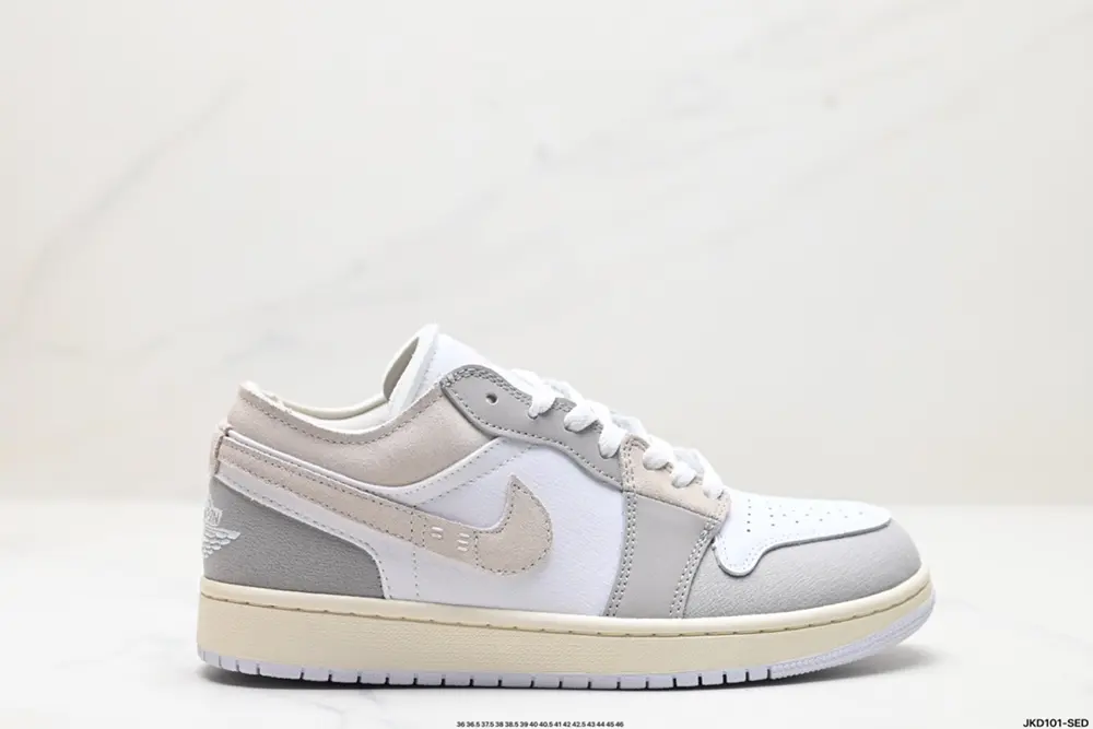 Nike Air Jordan 1 Low Sneakers CZ0775-133